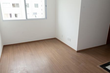 Sala de apartamento para alugar com 2 quartos, 44m² em Guaratiba, Rio de Janeiro