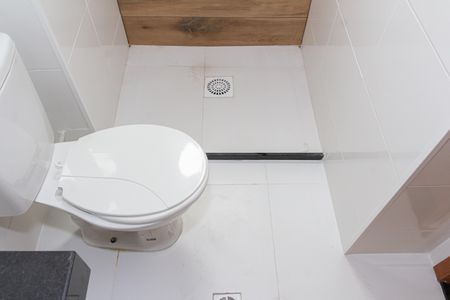 Apartamento para alugar com 44m², 2 quartos e sem vaga Apartamento para alugar com 44m², 2 quartos e sem vagaBanheiro