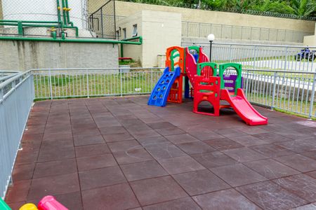 Apartamento para alugar com 44m², 2 quartos e sem vaga Apartamento para alugar com 44m², 2 quartos e sem vagaÁrea comum - Playground