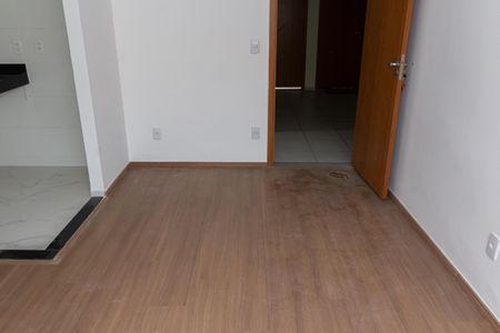 Sala de apartamento para alugar com 2 quartos, 44m² em Guaratiba, Rio de Janeiro