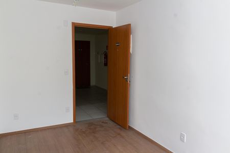 Sala de apartamento para alugar com 2 quartos, 44m² em Guaratiba, Rio de Janeiro