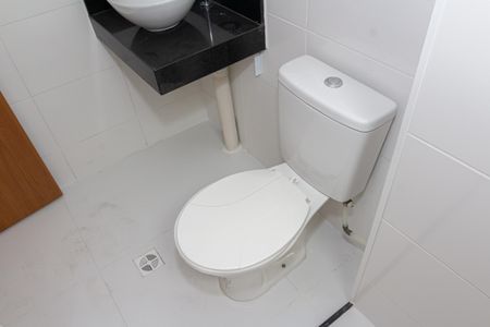 Apartamento para alugar com 44m², 2 quartos e sem vaga Apartamento para alugar com 44m², 2 quartos e sem vagaBanheiro
