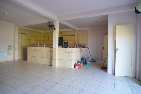 Sala de casa para alugar com 1 quarto, 101m² em Farrapos, Porto Alegre