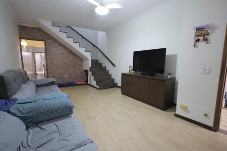 Casa à venda com 150m², 3 quartos e 2 vagasSala