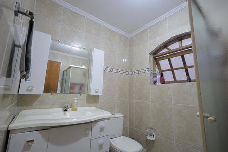 Casa à venda com 150m², 3 quartos e 2 vagasBanheiro