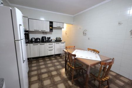 Casa à venda com 150m², 3 quartos e 2 vagasCozinha
