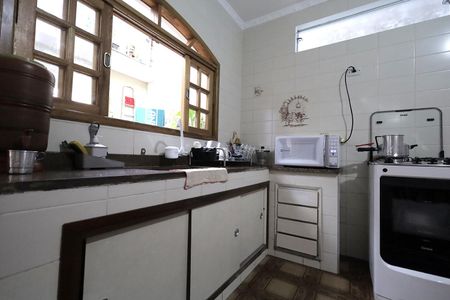 Casa à venda com 150m², 3 quartos e 2 vagasCozinha