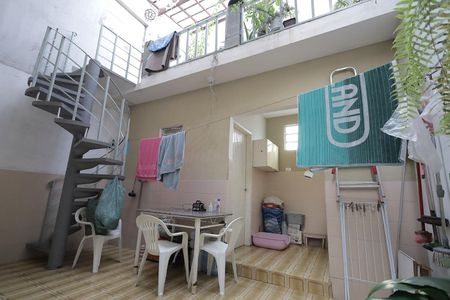 Casa à venda com 150m², 3 quartos e 2 vagasQuintal