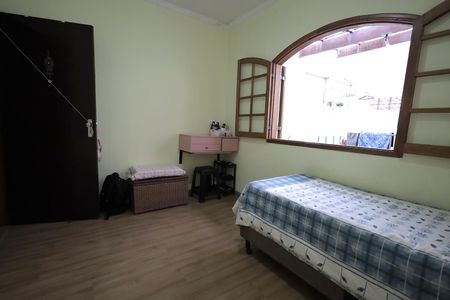 Casa à venda com 150m², 3 quartos e 2 vagasQuarto 1