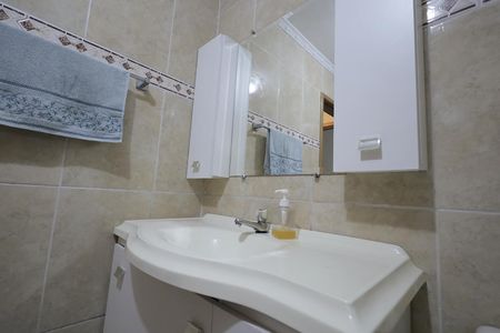 Casa à venda com 150m², 3 quartos e 2 vagasBanheiro
