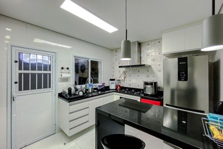 Casa para alugar com 118m², 3 quartos e 2 vagasCozinha