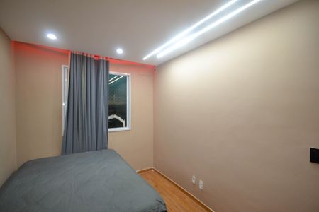 Quarto 1 de apartamento para alugar com 2 quartos, 60m² em Vila Bandeirantes, Nova Iguaçu