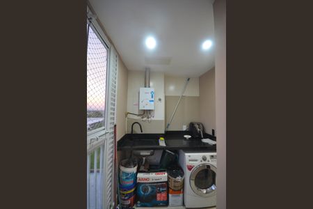 Apartamento para alugar com 60m², 2 quartos e 1 vaga Apartamento para alugar com 60m², 2 quartos e 1 vagaCozinha e Área de Serviço