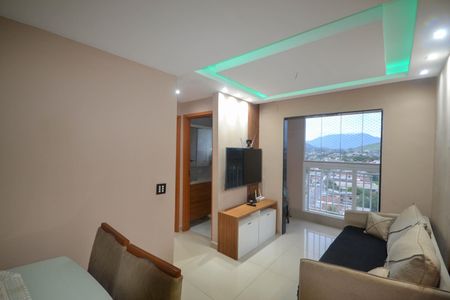 Sala de apartamento para alugar com 2 quartos, 60m² em Vila Bandeirantes, Nova Iguaçu