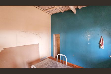 Casa à venda com 260m², 6 quartos e 1 vagaQuarto