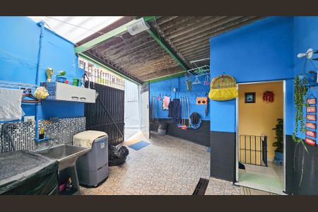 Casa à venda com 260m², 6 quartos e 1 vagaÁrea de serviço