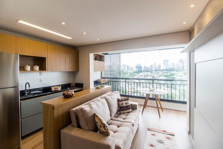 Sala  de apartamento para alugar com 1 quarto, 50m² em Empresarial 18 do Forte, Barueri