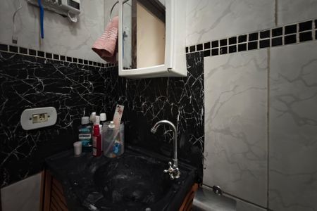 Casa à venda com 200m², 2 quartos e 4 vagas Casa à venda com 200m², 2 quartos e 4 vagasBanheiro Suíte