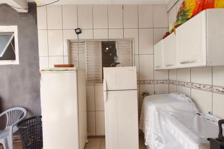 Casa à venda com 200m², 2 quartos e 4 vagas Casa à venda com 200m², 2 quartos e 4 vagasÁrea de Serviço