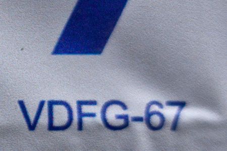 Casa à venda com 200m², 2 quartos e 4 vagas Casa à venda com 200m², 2 quartos e 4 vagasPLACA INSTALADA NA FACHADA