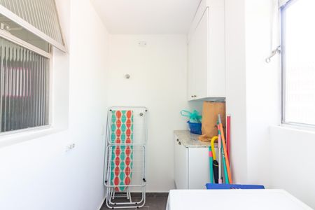 Apartamento para alugar com 70m², 2 quartos e 1 vagaÁrea de Serviço 