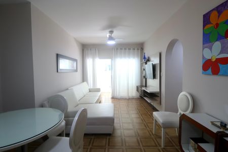 Sala de apartamento para alugar com 2 quartos, 80m² em Jardim Praiano, Guarujá