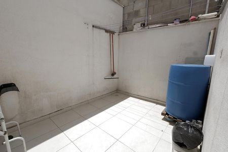 Apartamento para alugar com 63m², 2 quartos e 1 vagaQuintal