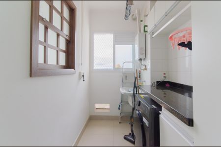 Apartamento à venda com 70m², 2 quartos e 1 vagaÁrea de Serviço