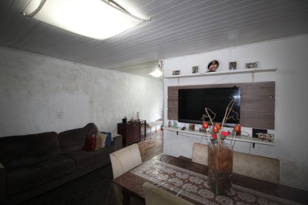 Sala de casa à venda com 3 quartos, 120m² em Rubem Berta, Porto Alegre