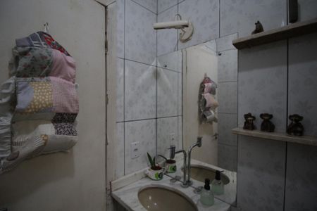 Casa à venda com 120m², 3 quartos e 1 vagaBanheiro