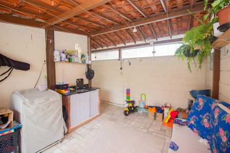 Apartamento à venda com 74m², 2 quartos e 1 vagaÁrea de Serviço