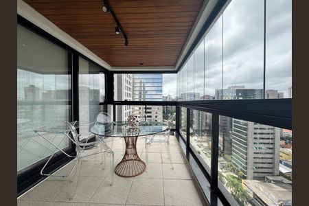 Apartamento para alugar com 89m², 1 quarto e 1 vaga Apartamento para alugar com 89m², 1 quarto e 1 vagaVaranda