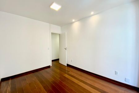 Apartamento para alugar com 140m², 3 quartos e 2 vagasSuite 