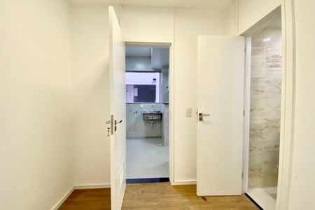 Apartamento para alugar com 140m², 3 quartos e 2 vagasQuarto de Serviço