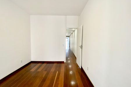 Apartamento para alugar com 140m², 3 quartos e 2 vagasQuarto 2