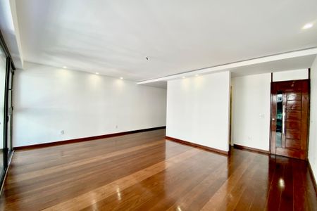Apartamento para alugar com 140m², 3 quartos e 2 vagasSala 