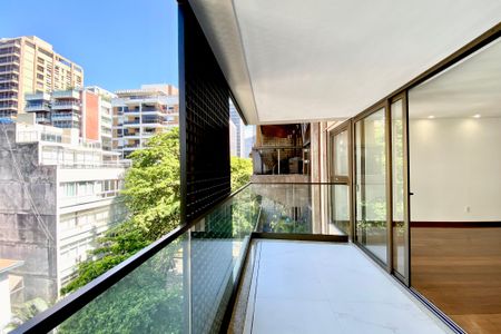 Apartamento para alugar com 140m², 3 quartos e 2 vagasVaranda 