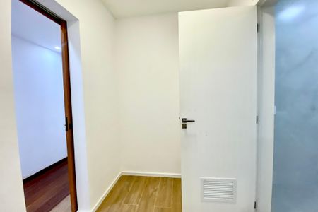 Apartamento para alugar com 140m², 3 quartos e 2 vagasQuarto de Serviço