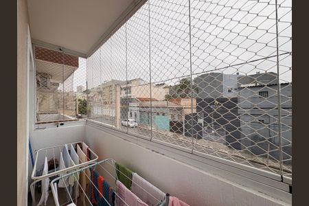 Apartamento à venda com 44m², 2 quartos e 1 vagaSacada entre quarto 1 e 2 