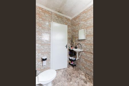 Casa à venda com 250m², 4 quartos e 2 vagas Casa à venda com 250m², 4 quartos e 2 vagasCasa 2 - Banheiro