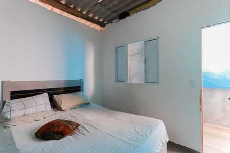 Casa à venda com 250m², 4 quartos e 2 vagas Casa à venda com 250m², 4 quartos e 2 vagasCasa 1 - Quarto