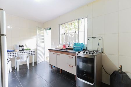 Casa à venda com 250m², 4 quartos e 2 vagas Casa à venda com 250m², 4 quartos e 2 vagasCasa 3 - Cozinha