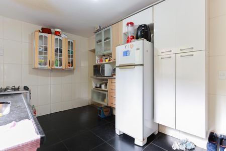 Casa à venda com 250m², 4 quartos e 2 vagas Casa à venda com 250m², 4 quartos e 2 vagasCasa 3 - Cozinha