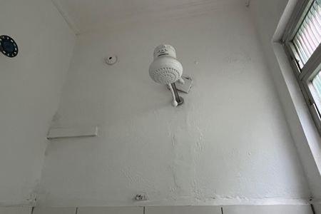 Casa para alugar com 290m², 5 quartos e 2 vagasBanheiro 1