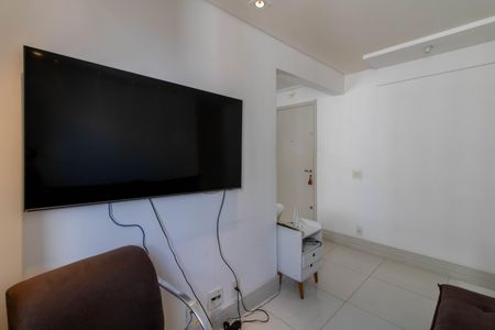 Sala de apartamento à venda com 2 quartos, 47m² em Jardim Cocaia, Guarulhos