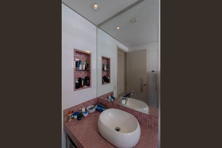 Apartamento à venda com 47m², 2 quartos e 1 vagaBanheiro 