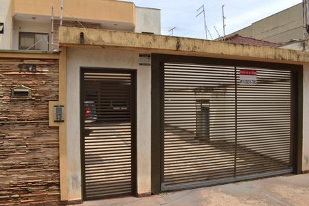 Apartamento para alugar com 70m², 1 quarto e 1 vagaFachada e portaria