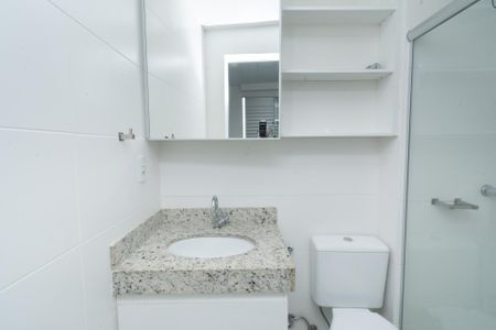 Apartamento para alugar com 55m², 2 quartos e 2 vagas Apartamento para alugar com 55m², 2 quartos e 2 vagasBanheiro da Suíte
