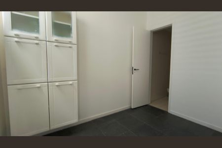 Apartamento à venda com 86m², 3 quartos e 2 vagasQuarto de Serviço 