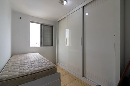 Quarto 2 de apartamento para alugar com 2 quartos, 50m² em Artur Alvim, São Paulo